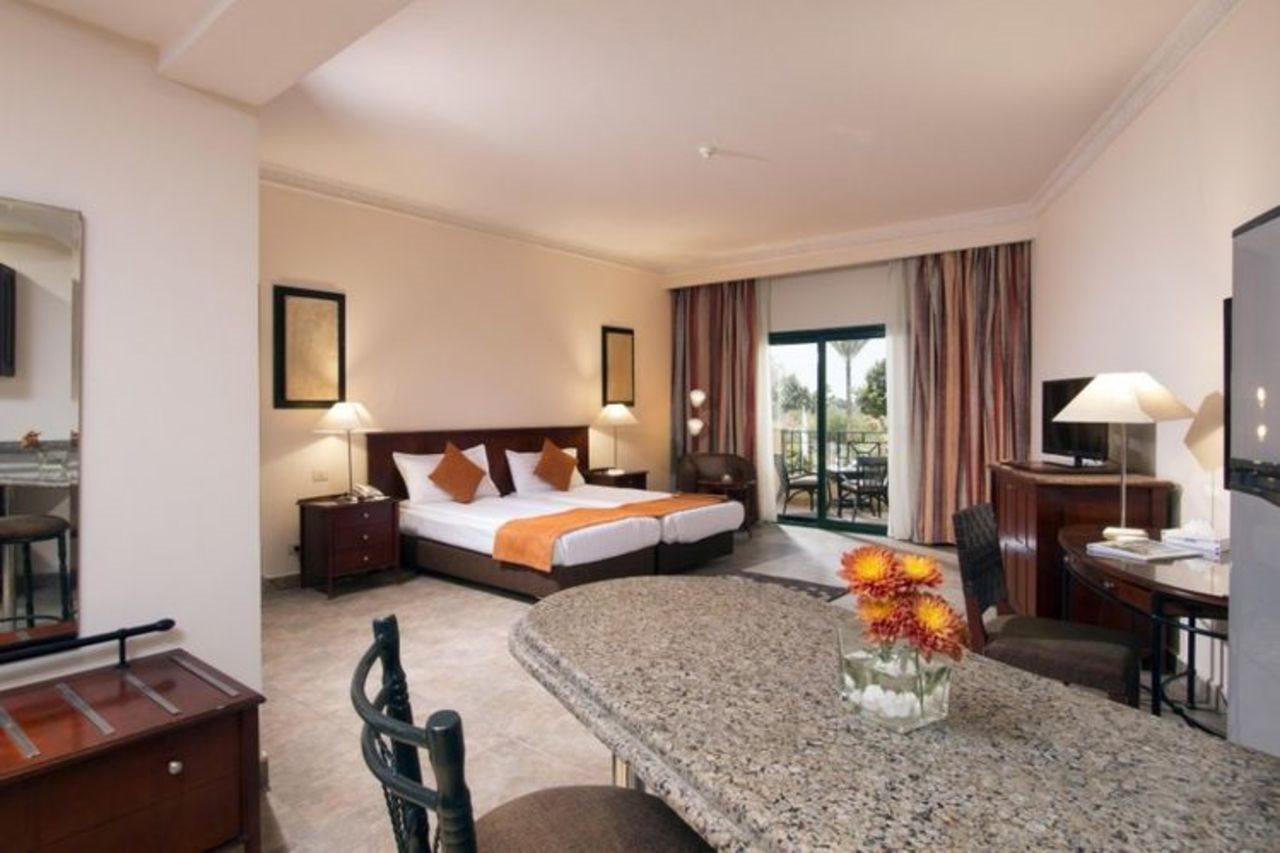 Swiss Inn Plaza Hotel 6th of October City Zewnętrze zdjęcie