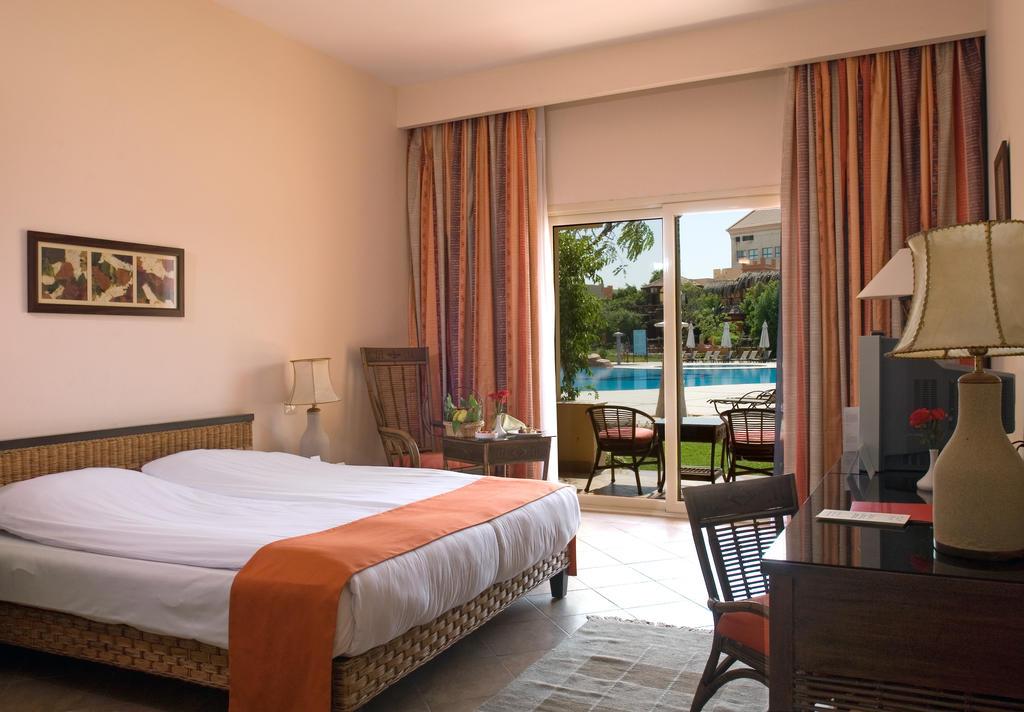 Swiss Inn Plaza Hotel 6th of October City Zewnętrze zdjęcie
