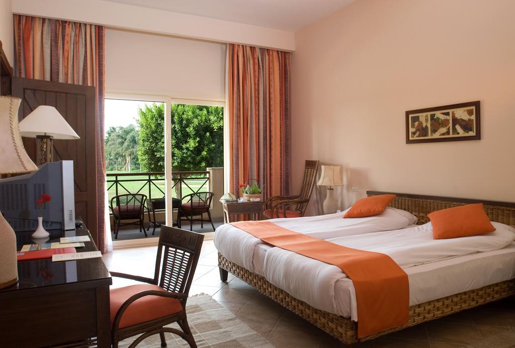 Swiss Inn Plaza Hotel 6th of October City Zewnętrze zdjęcie