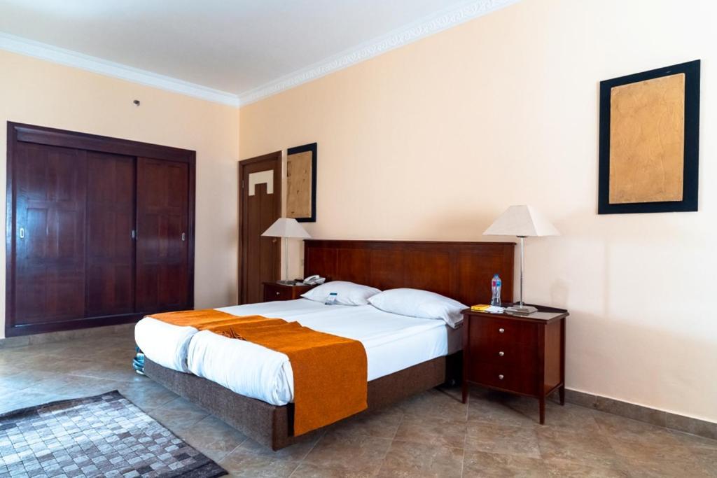 Swiss Inn Plaza Hotel 6th of October City Zewnętrze zdjęcie