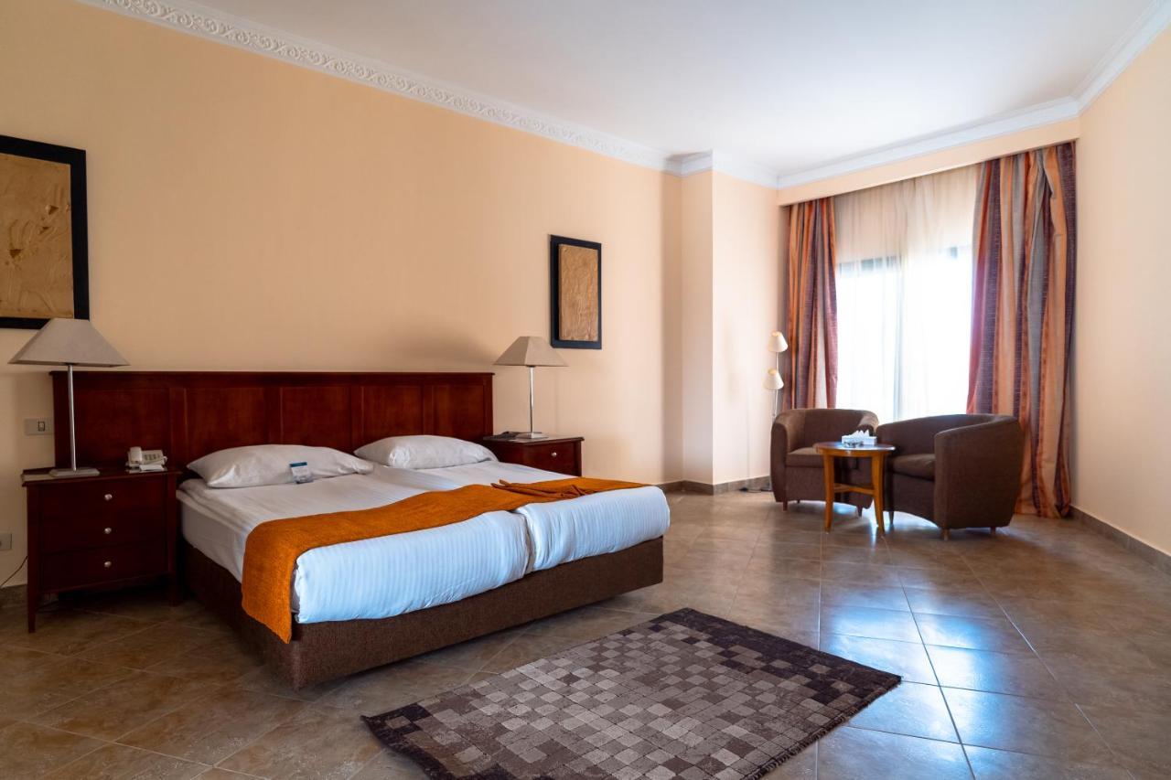 Swiss Inn Plaza Hotel 6th of October City Zewnętrze zdjęcie