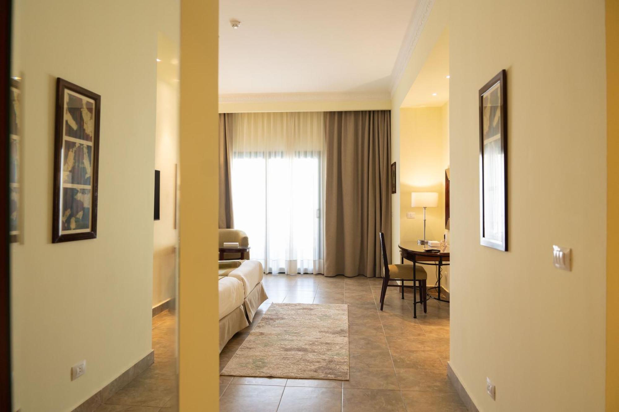 Swiss Inn Plaza Hotel 6th of October City Zewnętrze zdjęcie