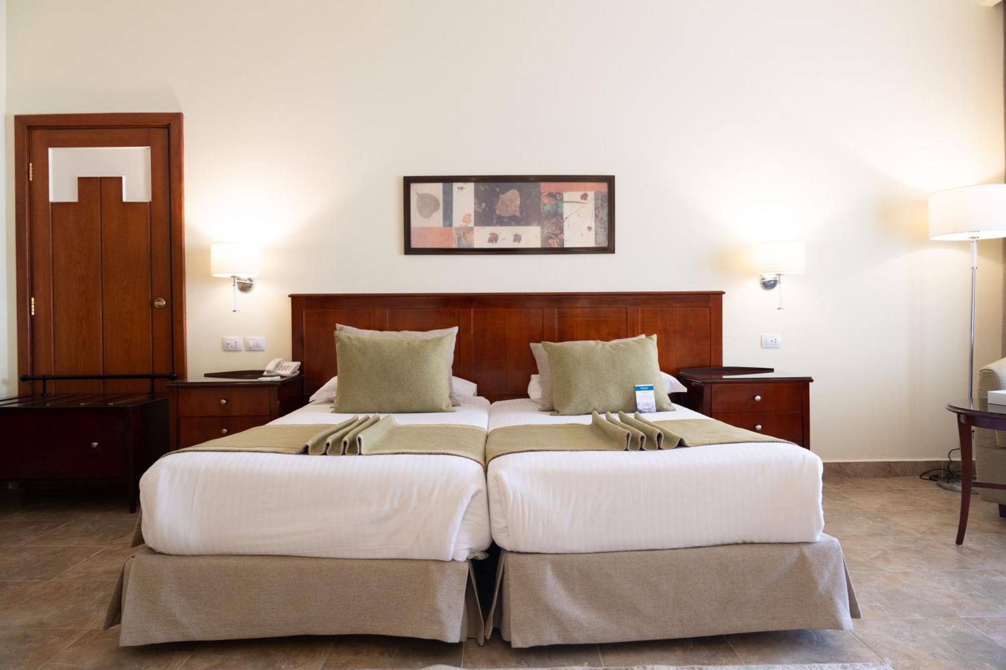 Swiss Inn Plaza Hotel 6th of October City Zewnętrze zdjęcie