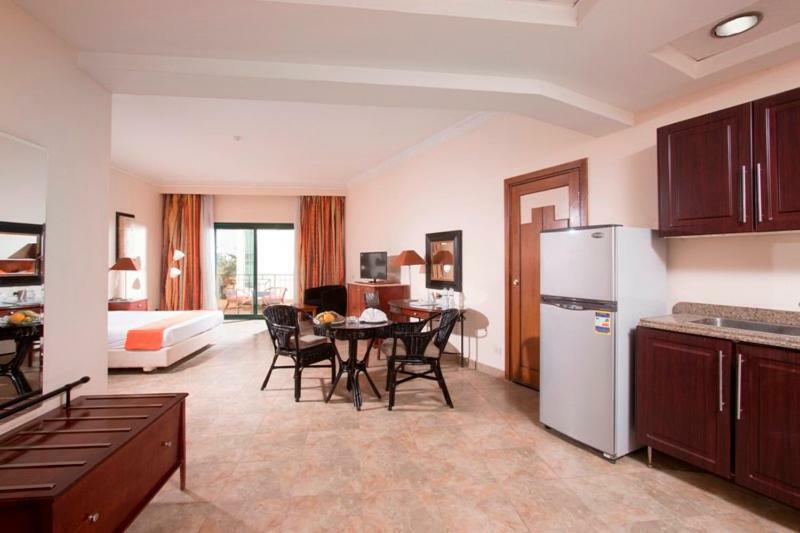 Swiss Inn Plaza Hotel 6th of October City Zewnętrze zdjęcie